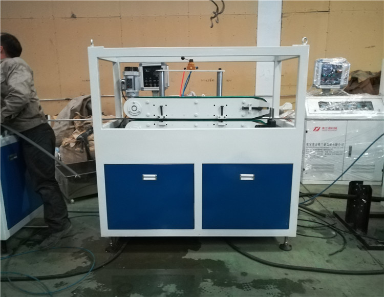 PC Lampshade Extrusion Line/ LED Lamp Cover Making Machine