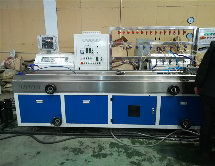 PC Lampshade Extrusion Line/ LED Lamp Cover Making Machine